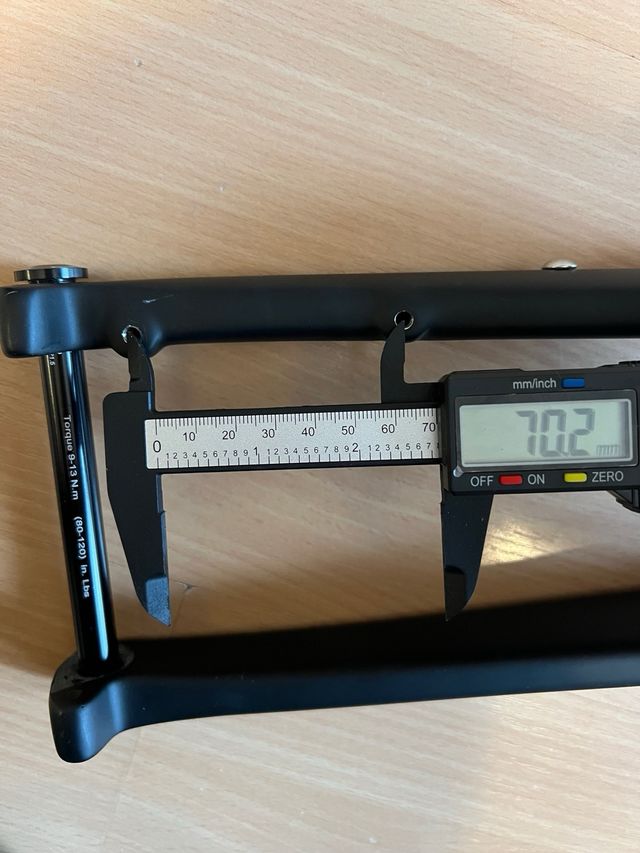 Forcella in carbonio 700c per ghiaia