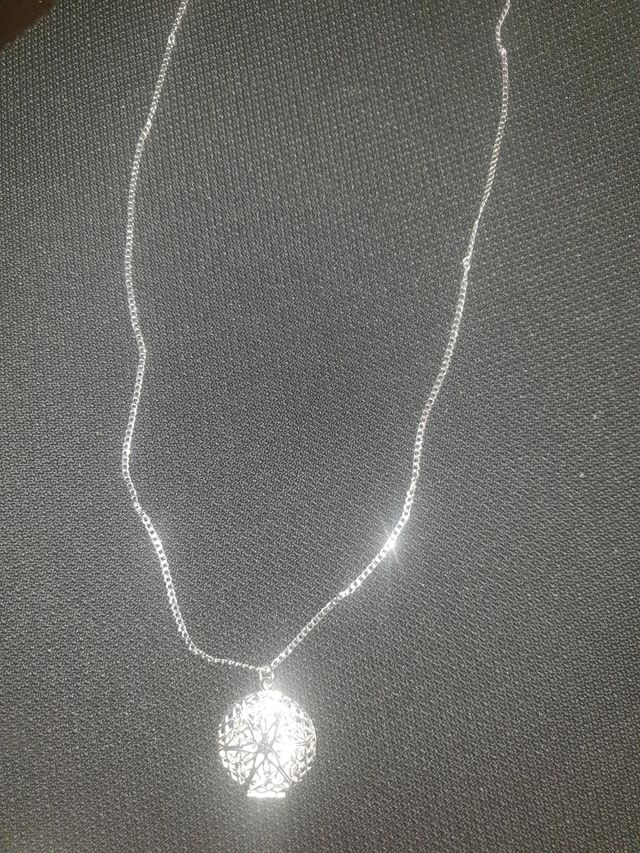 Collar de plata de ley