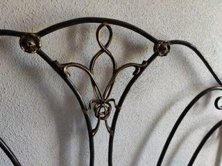 Cabecero de forja de Peña Vargas.