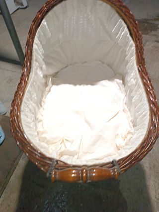 Moisés de madera bebe