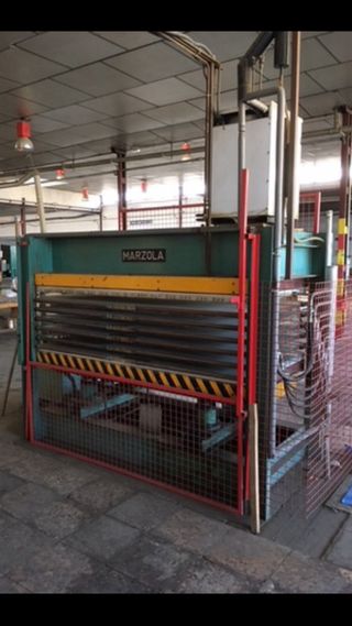 Se vende taller completo de carpinteria