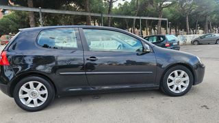 Volkswagen Golf 2004