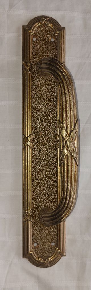 Antiguo tirador para puertas de interior