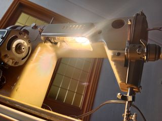 Maquina de coser Alfa modelo 53