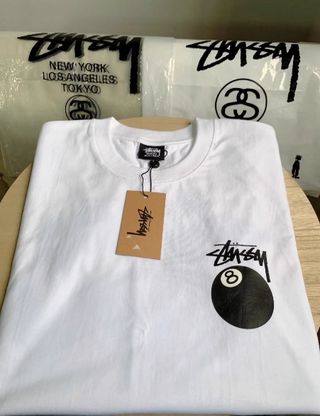 Stussy manga corta