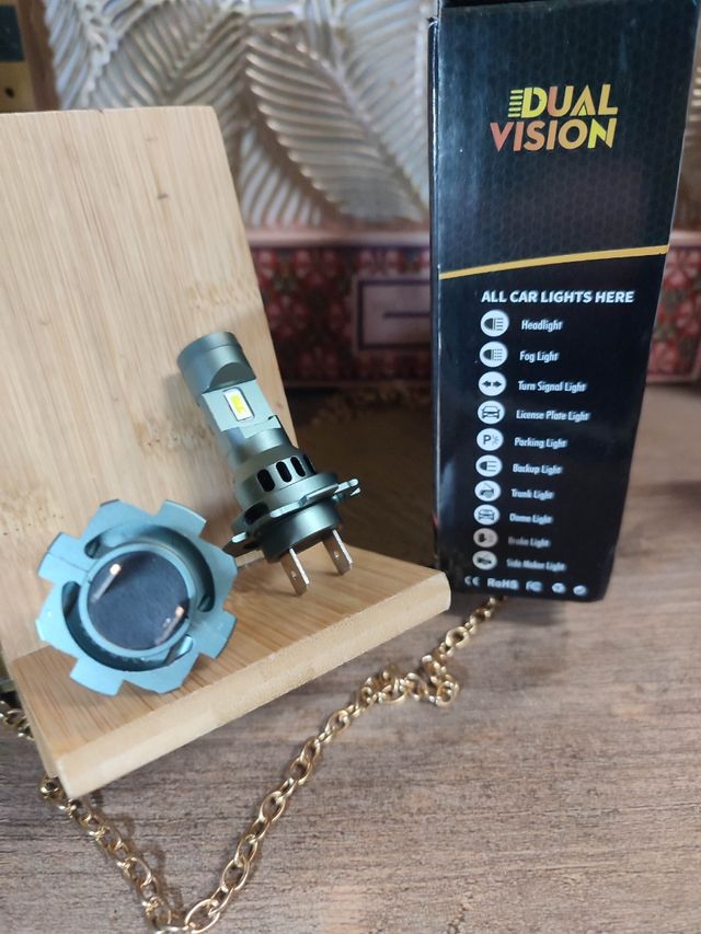 Coppia di lampadine LED per auto H7 25000 lumen NUOVE