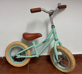 Bicicleta de aprendizaje sin pedales Mundo Petit