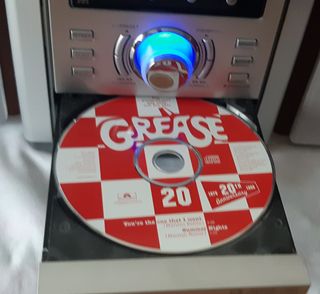 RADIO-CD-USB marca LG LX-U251