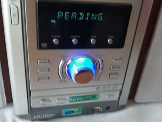 RADIO-CD-USB marca LG LX-U251