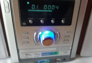 RADIO-CD-USB marca LG LX-U251