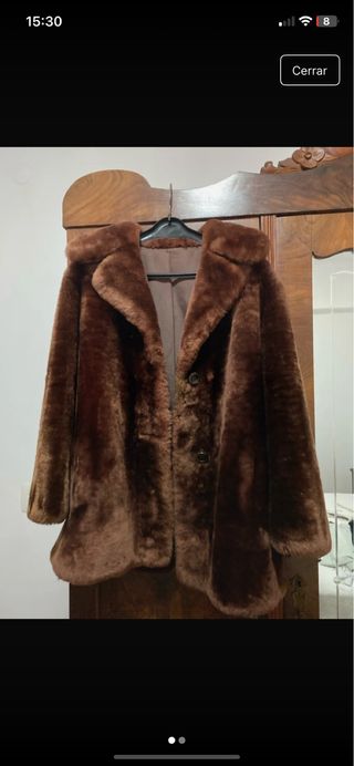 Chaquetón antiguo de pelo marrón