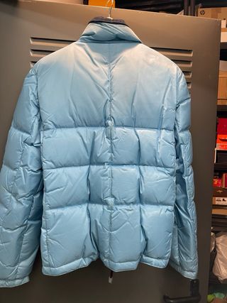 Plumas de mujer azul celeste