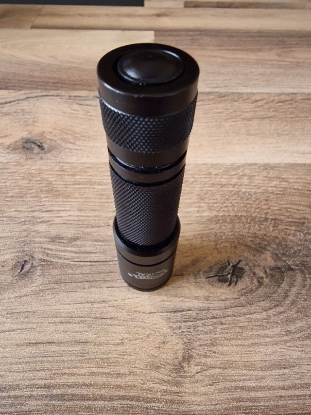 Linterna Walther tactical