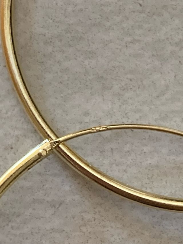 Orecchini a cerchio argendo dorato