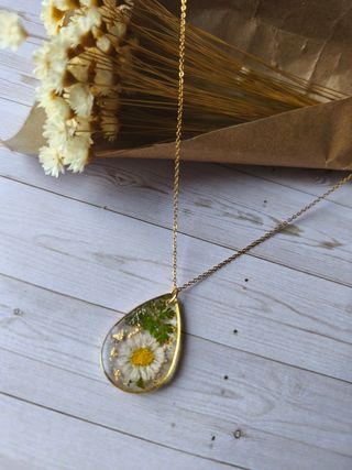 Collar resina flor natural 