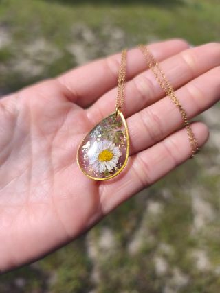 Collar resina flor natural 