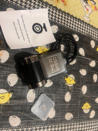 Pantalla coche con 2 cámaras