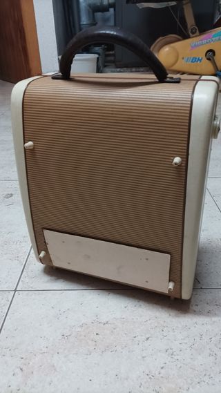Tocadiscos portatil años 60