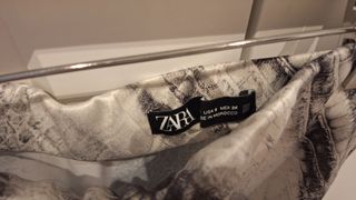 Falda satinada zara