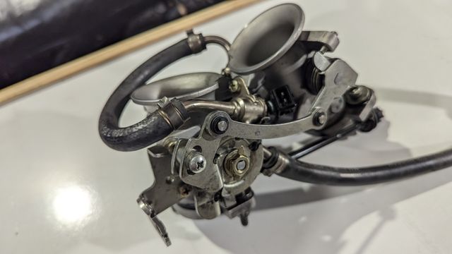 Cuerpo de Mariposas Aprilia SXV 450 (RXV y 550)