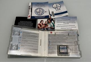 Nintendo DS Lite con caja, manuales y 2 juegos