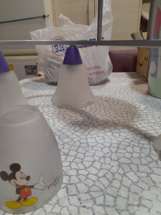 Lámpara de techo habitación juvenil