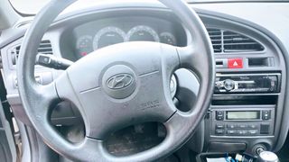 !URGE VENTA! Hyundai Elantra 2002