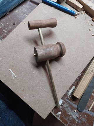 Compás circular de bocas luthier