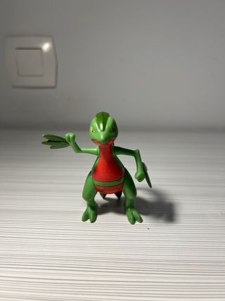 Lote de figuras pokemon
