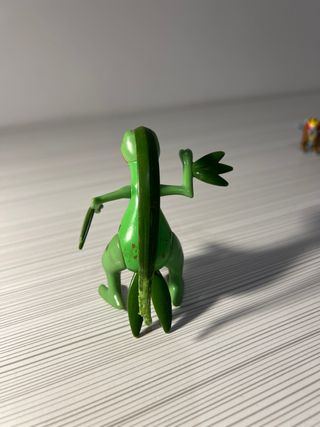 Lote de figuras pokemon