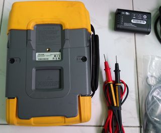Fluke 190-102 Scopemeter 2CH 100MHz