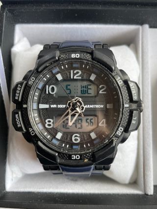 Reloj Armitron Sport (analógico y digital)