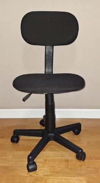 Silla de escritorio con ruedas 