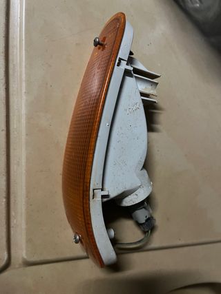 Intermitente curvo Nissan Terrano II