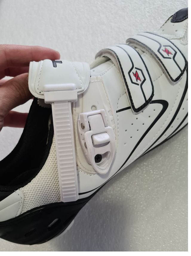 Scarpe da ciclismo TKX CORSA. Diverse misure