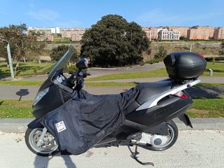 Moto Peugeot satelis 250