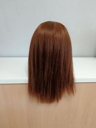 Muñeca maniquí cabello natural pelu