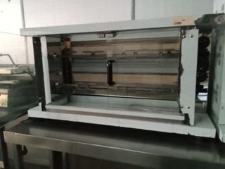 ASADOR DE POLLOS 2 ESPADAS