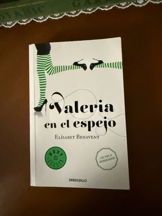 Valeria en el espejo