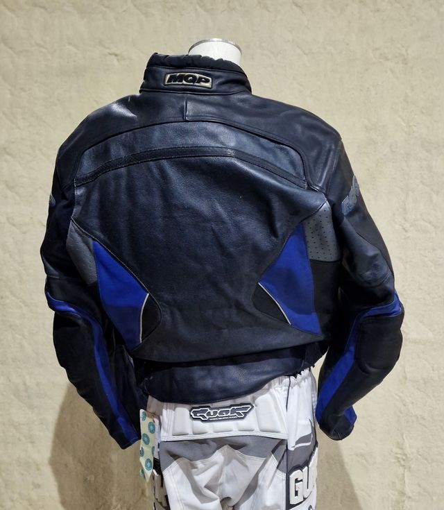 Mono Cuero 2 Piezas MQP.  Talla Pantalón 54 