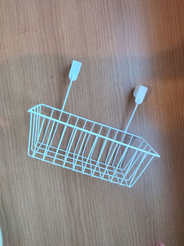 Cesta rejilla blanca para colgar