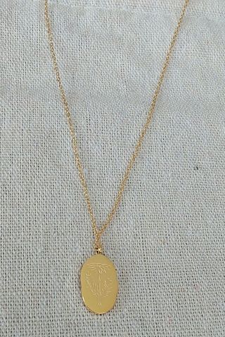 Collar flor nacimiento mes de abril