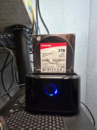 DockStation, Disco duro 2Tb Toshiba