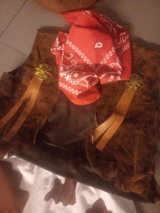 Disfraz vaquera niña. Talla 8 años.