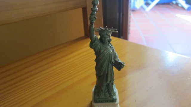 ESTATUA ORIGINAL DE NUEVA YORK