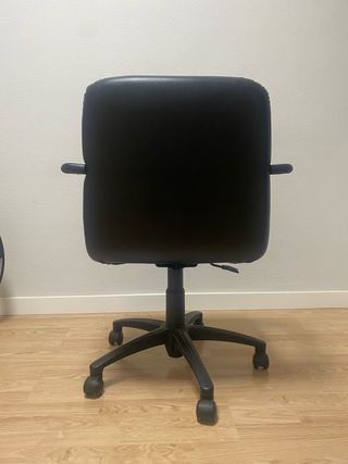 Silla de estudio negra