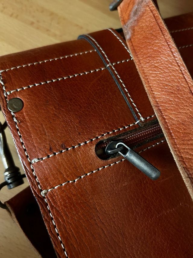Maletin cuero