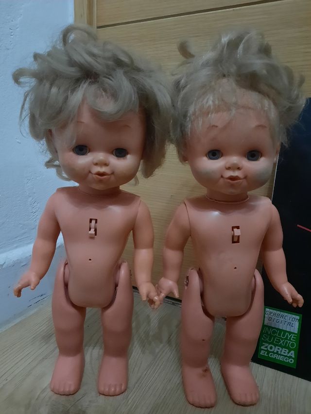 Muñecas Kiko y Kika de FAMOSA.