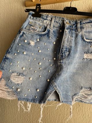Falda corta vaquera zara 