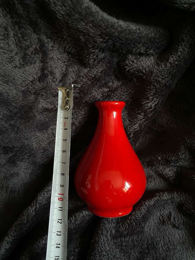 Jarrón rojo pequeño vintage